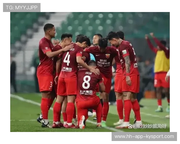 球员在中超赛场上凭藉速度优势完成突破，中超入籍球员